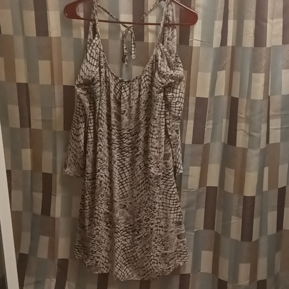FINAL PRICE umgee black/gray/white snake skin print cut-out shoulder sheer M